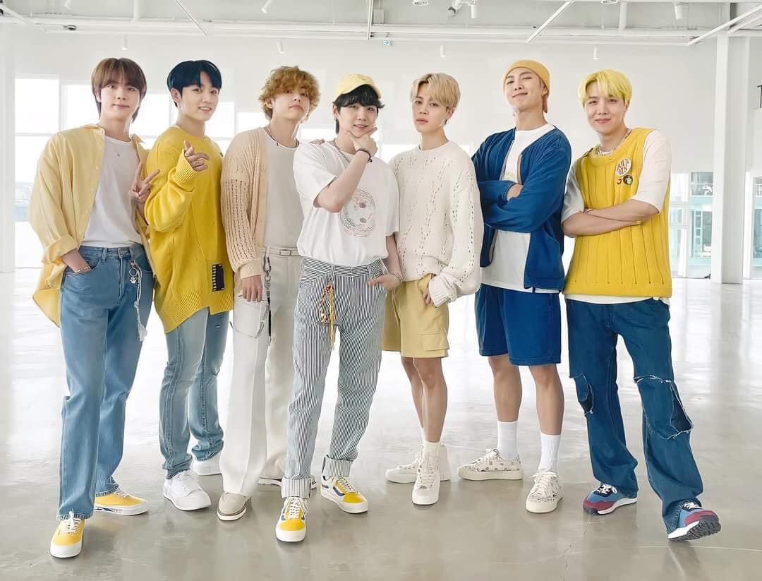 yipee_7's tweet photo. Butter @BTS_twt #BTS_Butter #BTSARMY #Armys #Armybd #bts #SUGA #Rm #Jin #HOBI #JHOPE #JIMIN #KimTaehyung #V #Jungkook #Jk #Kpop #kpopopinions #Btschib https://t.co/3uZ8Zzi74e