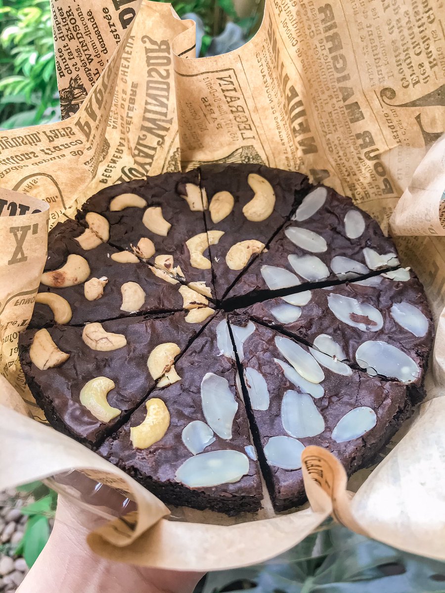 Brownie tweet media