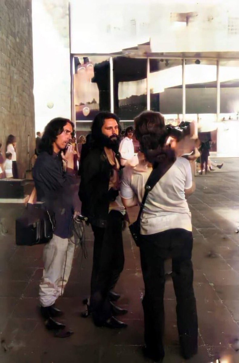 Cuauhtemoc_1521's tweet photo. La visita de Jim Morrison y Los Doors al Museo Nacional de Antropología en junio de 1969. El museo había sido inaugurado el 17 de septiembre de 1964. También visitaron La Lagunilla, Teotihuacan y Garibaldi donde disfrutaron de la música del mariachi mexicano. #cdmx https://t.co/odB2P55iqE