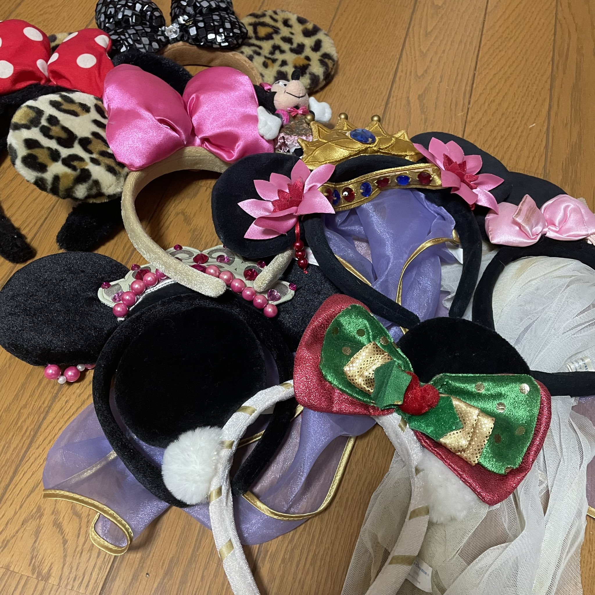 みーたん 結構な年季感じるけど昔のカチューシャかわいい 特にジャスミンのやつめちゃくちゃお気に入りやった このタイプ今売ってないよね 東京ディズニーリゾート ディズニーカチューシャ T Co Umsa4aphng Twitter みーたん 結構な年季感じるけど昔のカチューシャかわいい 特にジャスミンのやつめちゃくちゃお気に入りやった このタイプ今売ってないよね 東京ディズニーリゾート ディズニーカチューシャ T Co Umsa4aphng Twitter