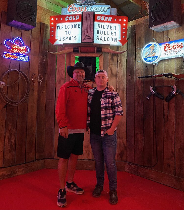 jspalding79's tweet photo. Last post ... sorry. But a huge shout out to @kevin_jaggers and his band the Neon Troubadours for a great kick off to #MemorialDayWeekend 

The young man puts on one hell of a show. If you are looking to book entertainment for a private party give him a call ... https://t.co/XleUVPXh9v