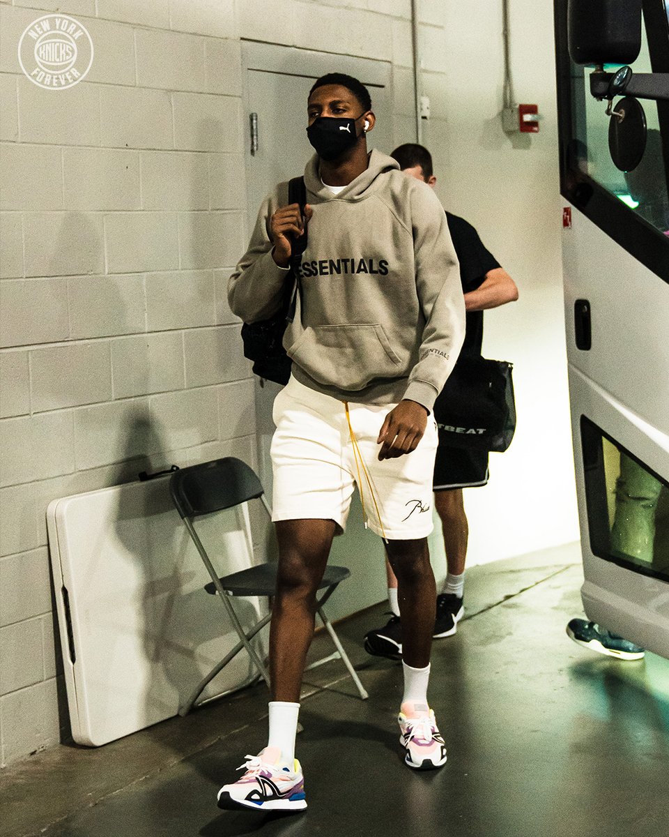 nyknicks's tweet photo. Ready to work. https://t.co/kgVsnPH0n5