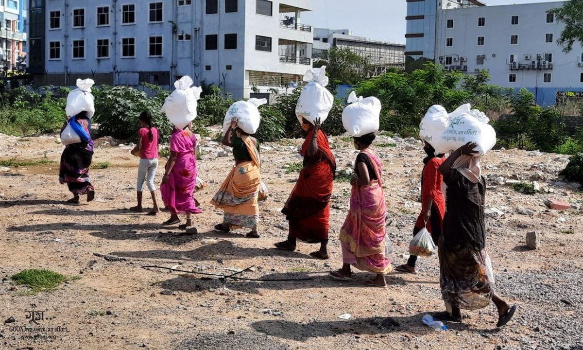 goonj's tweet photo. #UpdateFromTheGround
Ration and other essentials reached to daily wagers in Gachibowli (Hyderabad), sex workers in Ananthapur and orphanage homes in Hyderabad.
We are there..Need You too..
More about our work and to make a monetary contribution: https://t.co/r4MTYtS2UN https://t.co/I5bQ3p0U3O