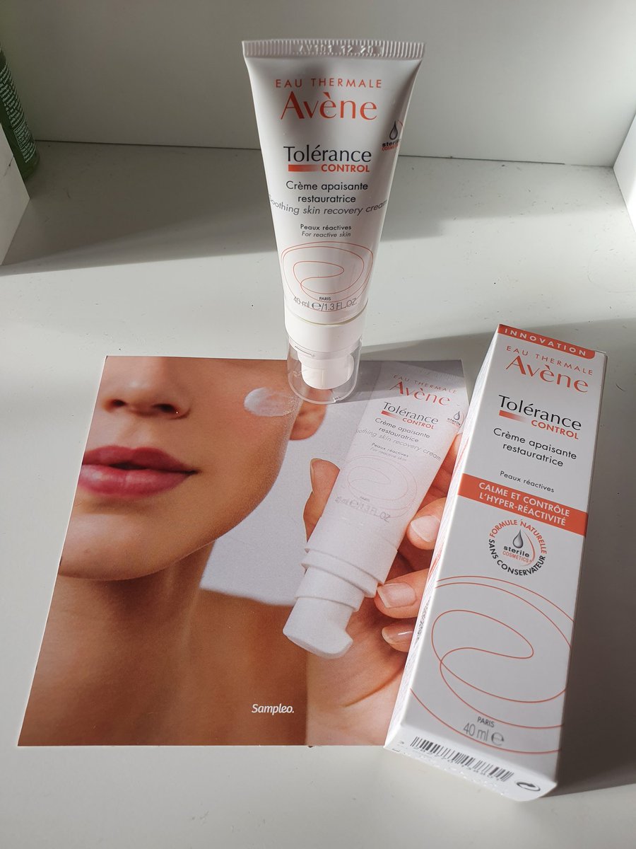 mathildeboyer17's tweet photo. Ayant eu la chance d’être sélectionnée afin d’être ambassadrice pour Avène, cela m’a permis de pouvoir tester leur Eau Thermale crème apaisante. Superbe pour les peaux sensibles
#EauThermaleAveneFrance
#LeDonDapaiser
#ToleranceCONTROL
#new
#ControlTheUnexpected
#cosmetiquesterile https://t.co/oHlF1m6s68