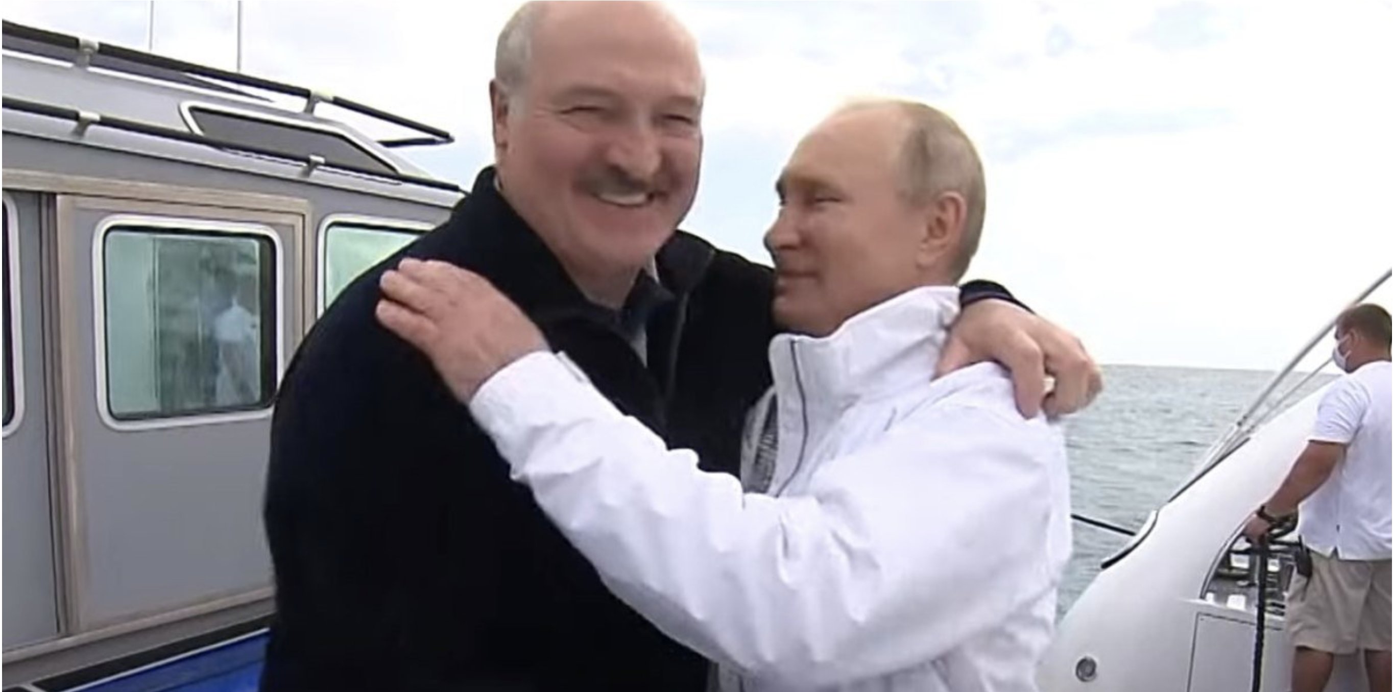 E2pcuN7XIAU49CZ?format=jpg&name=4096x409