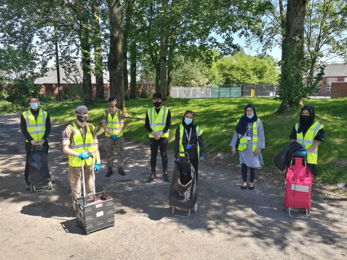 A few images from today 📷

It's been a warm one! 🌞

Thanks to all our staff, partners, volunteers and the military for distributing covid test kits in BL4 today. 

But most of all thanks to the residents for the great response! 

#TeamBolton 💪