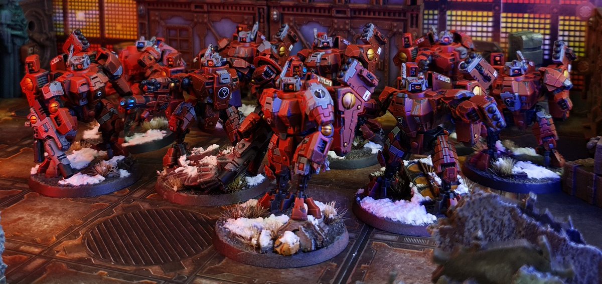 dolthar's tweet photo. My XV08 Crisis Bodyguards are done and read for battle! Side by side with O'shovah himself they Mantadrop onto the battlefield and eradicate the enemy!
#WarhammerCommunity 
#farsightenclaves https://t.co/L0wfRpq9jt