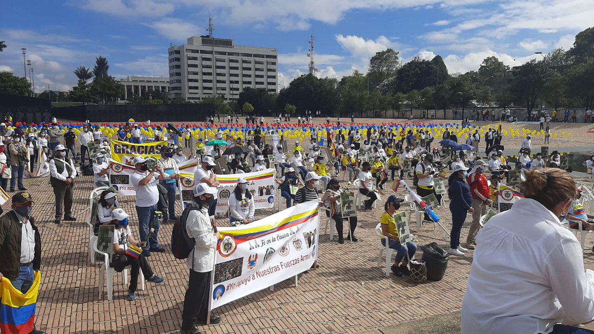 LauraMedinaRuiz's tweet image. Bogotá ❤️ mi ciudad, culta, orientadora de la opinión, firme, valiente y organizada. 

Orgullosa de nuestra capital