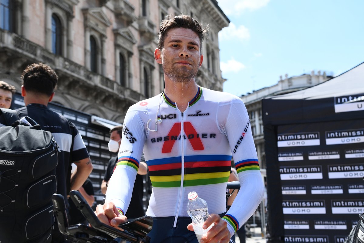 È #EganBernal il vincitore del #Giro 2021

⬇️⬆️🚴 Top e flop 21ª tappa #Senago - #Milano: guarda le #PagelledelGiro di @GhirottoMax e @s_martinello 👉👉👉 bit.ly/2SK91Cc
#RaiGiro #GiroDitalia2021 #Giro2021 #Giro