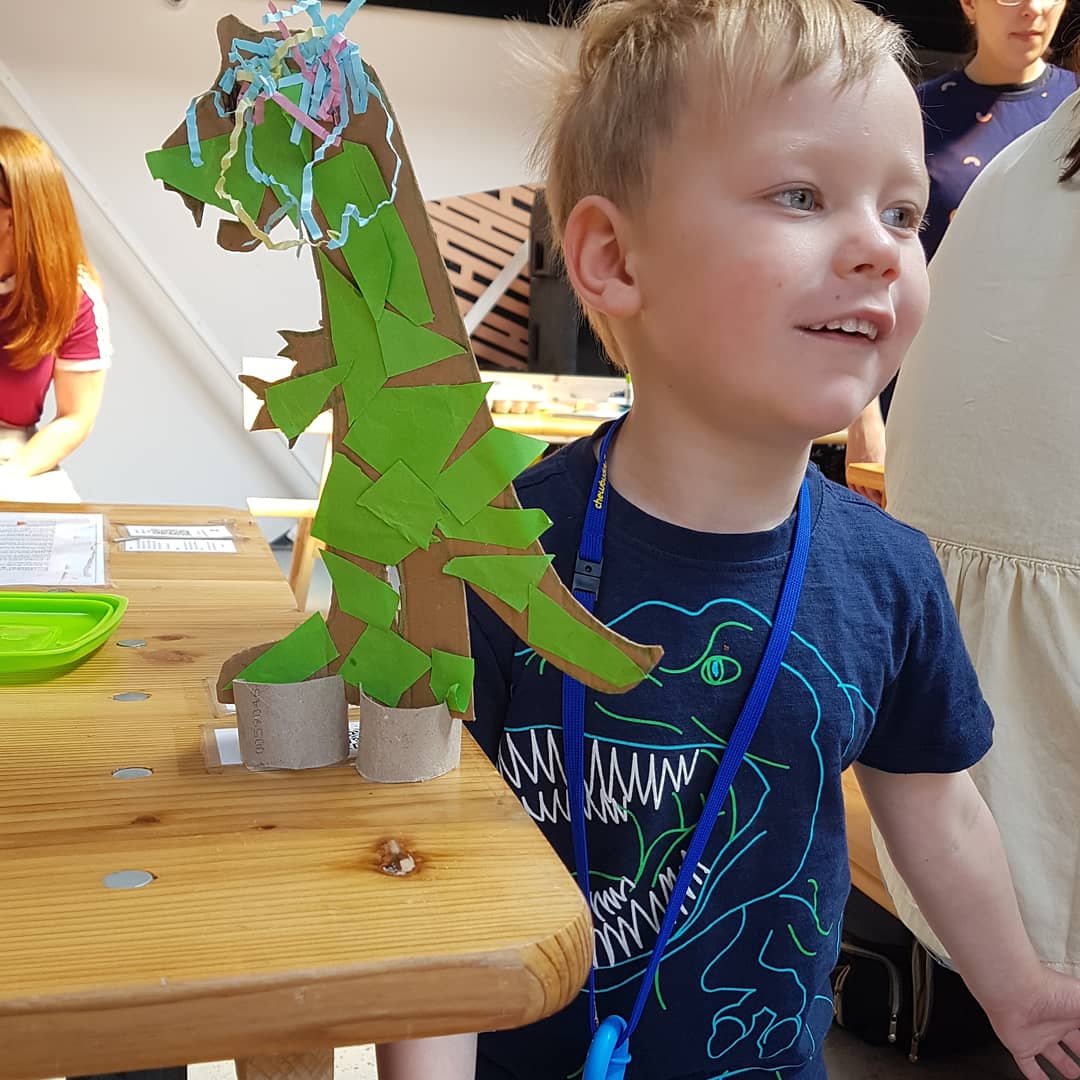 UKUnpluggedCIC's tweet image. The dino drama this morning was a blast! Lots of roaring, stomping, ripping and...munching @Bloom_Building #ScreenFreeSundays #connect #community