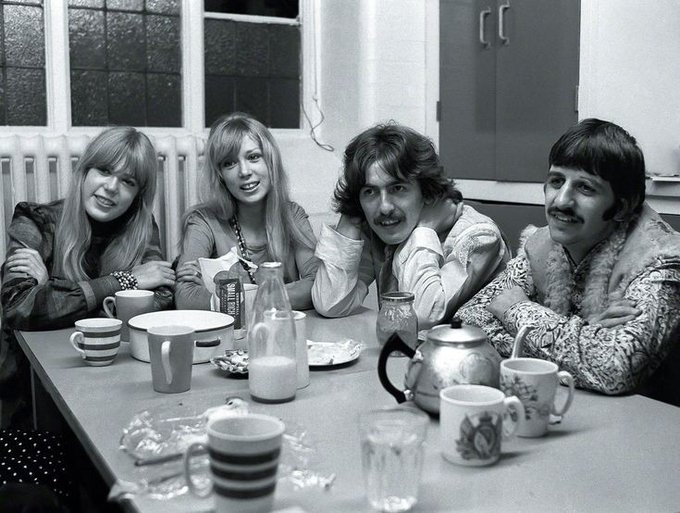 RT @BeatlesArchive2: Jenny, Pattie, George, Ringo
The #Beatles via @izumiman1961 https://t.co/BoJwFoI2Qc