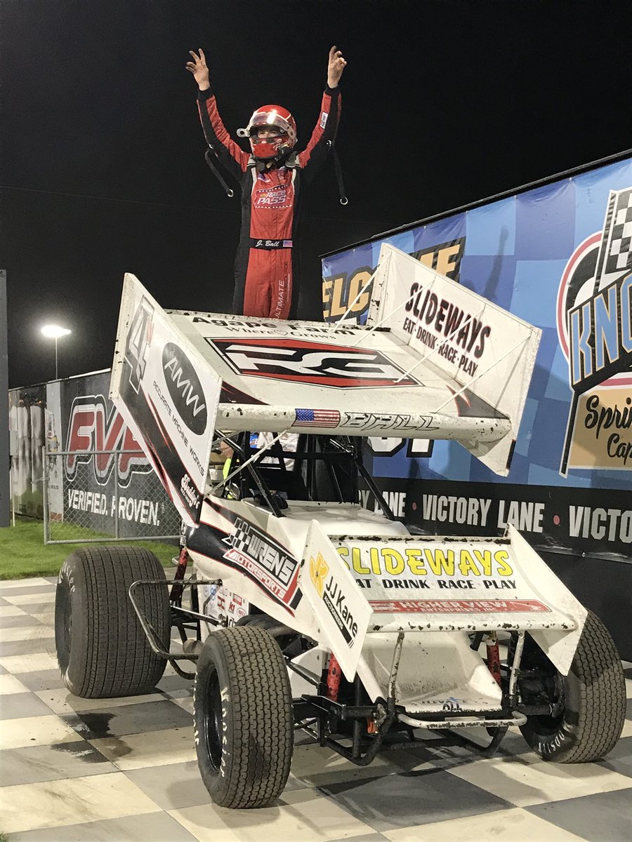 jacobtengel's tweet photo. After carrying the Jamie Ball Racing 4W to and from Knoxville Raceway and helping bring home a victory; its wash day for this beautiful @CapitolRenegade @inTech_Trailers https://t.co/fx6fLSSIc0