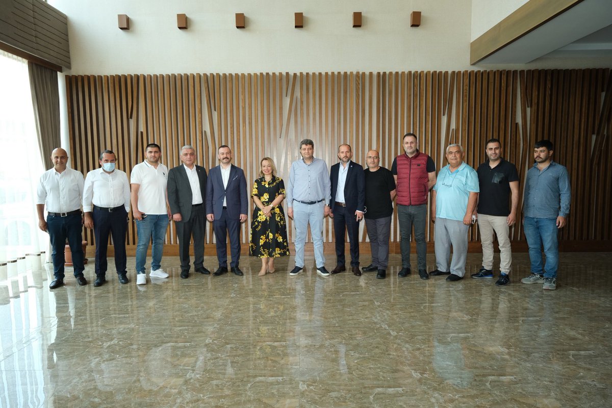 İYİ PARTİ HATAY'DA TOPLANIYOR
İYİ Parti Genel Başkanı Meral Akşener'in 31 Mayıs pazartesi günü gerçekleşecek olan Hatay ziyareti öncesi partinin kuruluşundan bu yana gönül vermiş isimleri Hatay'a geldiler. 

hataypress.net/iyi-parti-hata…