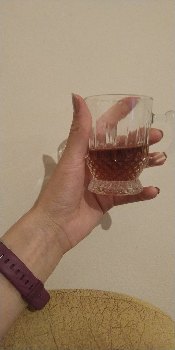 sormaleyla's tweet image. Burda ben varken 😏 😂 😂 😂 #elchallenge