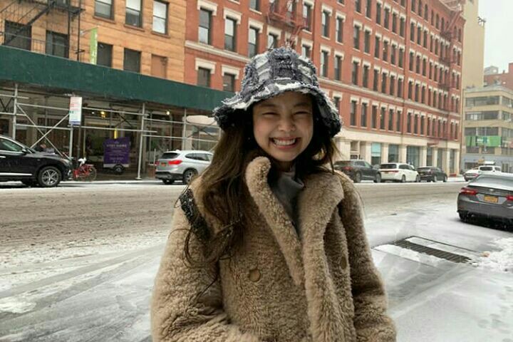 ssup ! I am new here, can you teach me ? hmu . 

mutual ? rt or like yya 
fambest ? dm saja okkei !
#roleplayer #roleplayerindonesia #roleplayertwt #rt #rpindo #roleplayerindo
