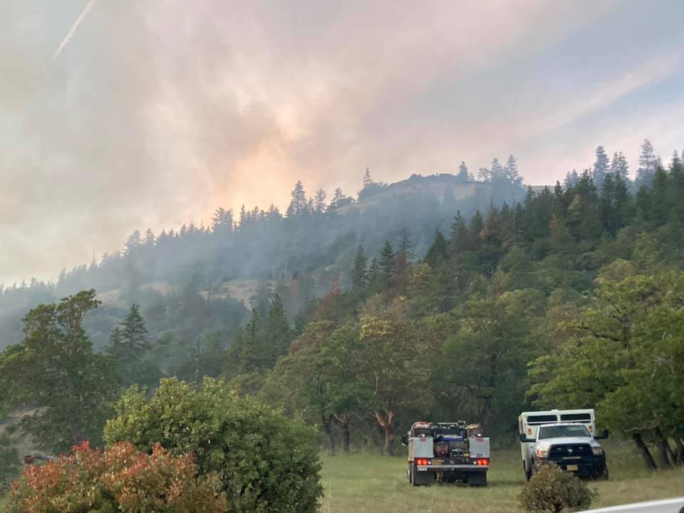 swofire's tweet photo. EAST ANTELOPE FIRE MORNING UPDATE: Firefighters made excellent progress overnight on the East Antelope Fire. Through GPS mapping, the fire was found to be 49 acres. The perimeter is now 100% lined and the fire is 20% mopped up. 
More info -->https://t.co/6Pr2MK1Yej #swofire https://t.co/4taAZJorZS