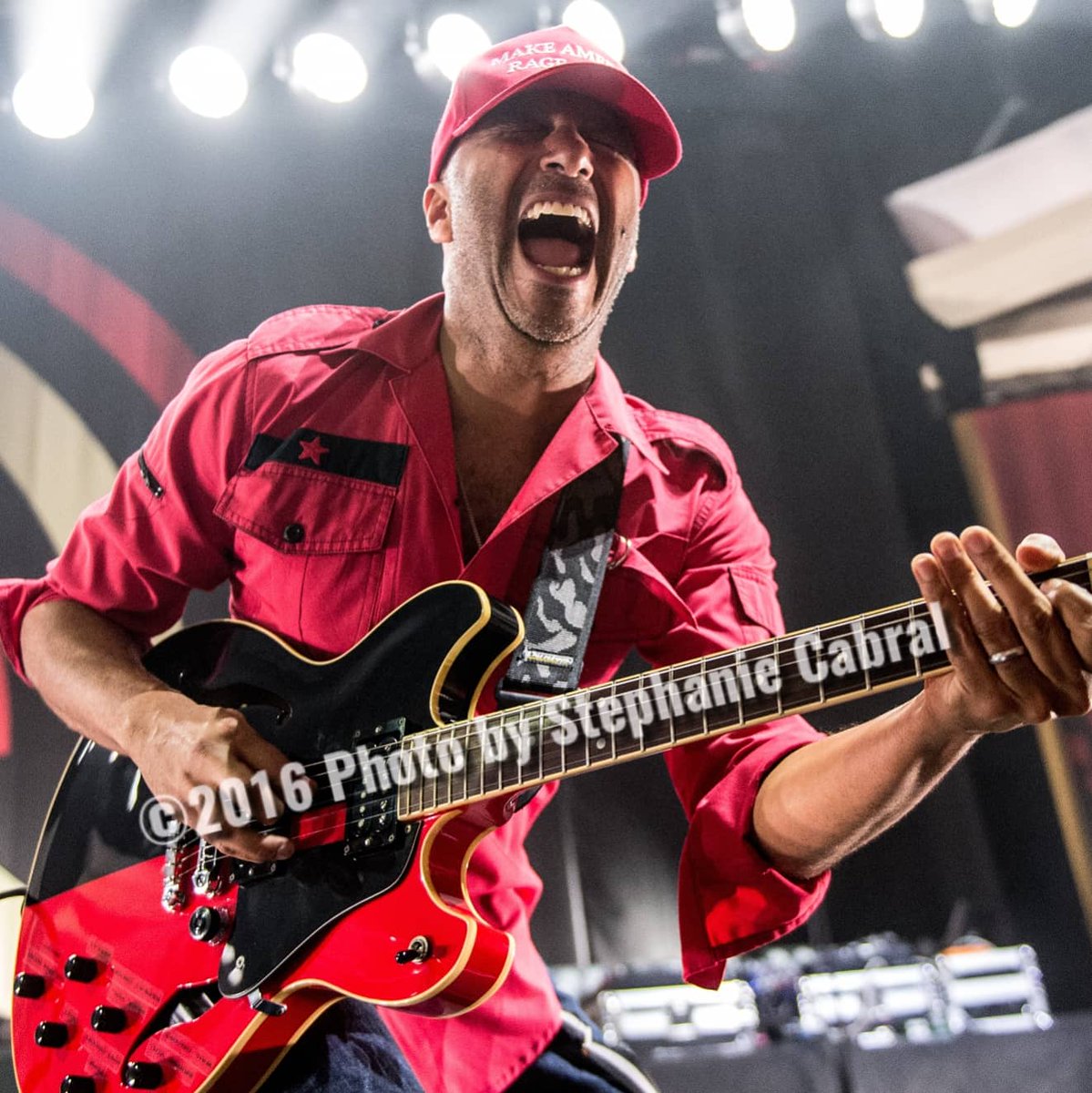 stephaniecabral's tweet image. Happy 56th to @tommorello !! These shots were from the 2016 @prophetsofrage show at the @hollywoodpalladium
#stephaniecabralphotography #TomMorello #prophetsofrage #rageagainstthemachine