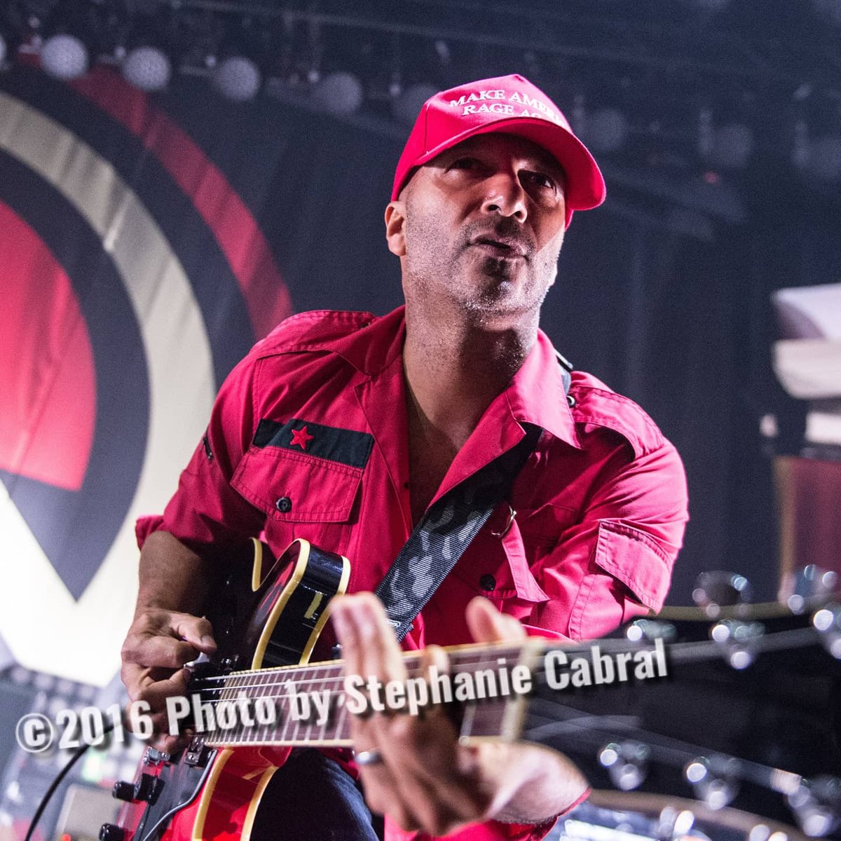 stephaniecabral's tweet image. Happy 56th to @tommorello !! These shots were from the 2016 @prophetsofrage show at the @hollywoodpalladium
#stephaniecabralphotography #TomMorello #prophetsofrage #rageagainstthemachine