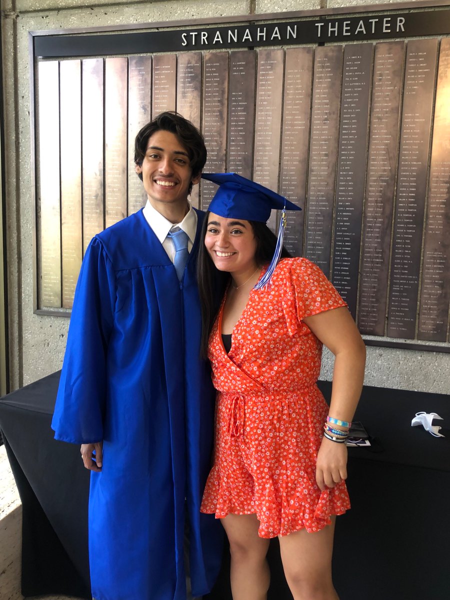 ladydiforu's tweet photo. #springfieldbluedevils #Classof2021 #springfieldhighschool https://t.co/Y50JMksmQp
