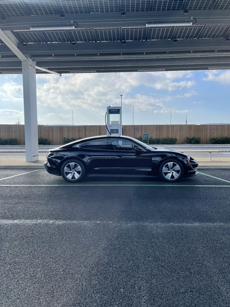 From 40% to 90% in the time it took me to have a coffee. This is definitely the future. Well done <a href="/GRIDSERVE_HQ/">GRIDSERVE</a>