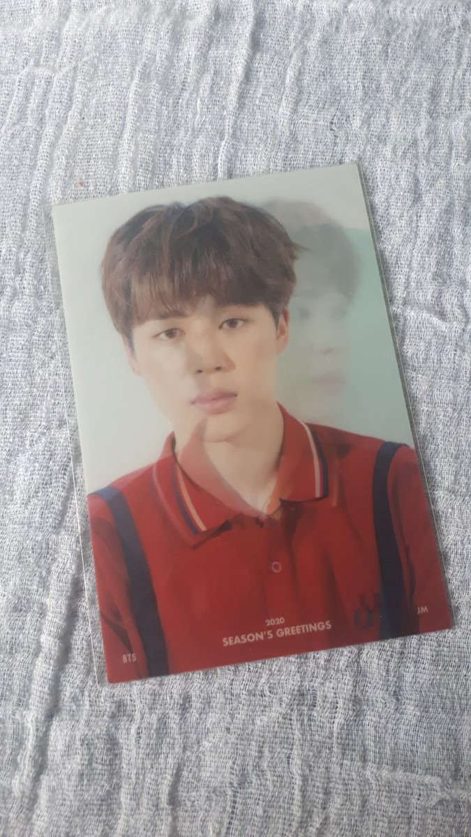 DreamgoldPH's tweet photo. [ #DreamGoldPH_onhands ]
wts | lfb | pls help rt 

2020 Season Greetings 4x6 Lenticular

🔅 Jimin = 950 pesos 

📩DM to order 💜 
🙇‍♀️ 3 days reservation
🙅‍♀️ No Cancelation https://t.co/xqaGau7miN