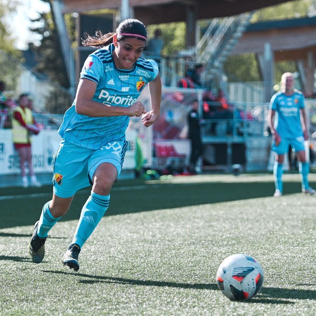 planetaoncefem's tweet image. 😢 No levantan cabeza...

🏟️ Daniela Zamora 🇨🇱 jugó todo el partido en una nueva derrota de #DjurgårdensIF por 1-0 ante #Pitea por la fecha 7 de la #Damallsvenskan 🇸🇪.

➡️ El @DIF_Fotboll es penultima de la liga con 3 pts ( 1 triunfo y 6 derrotas)