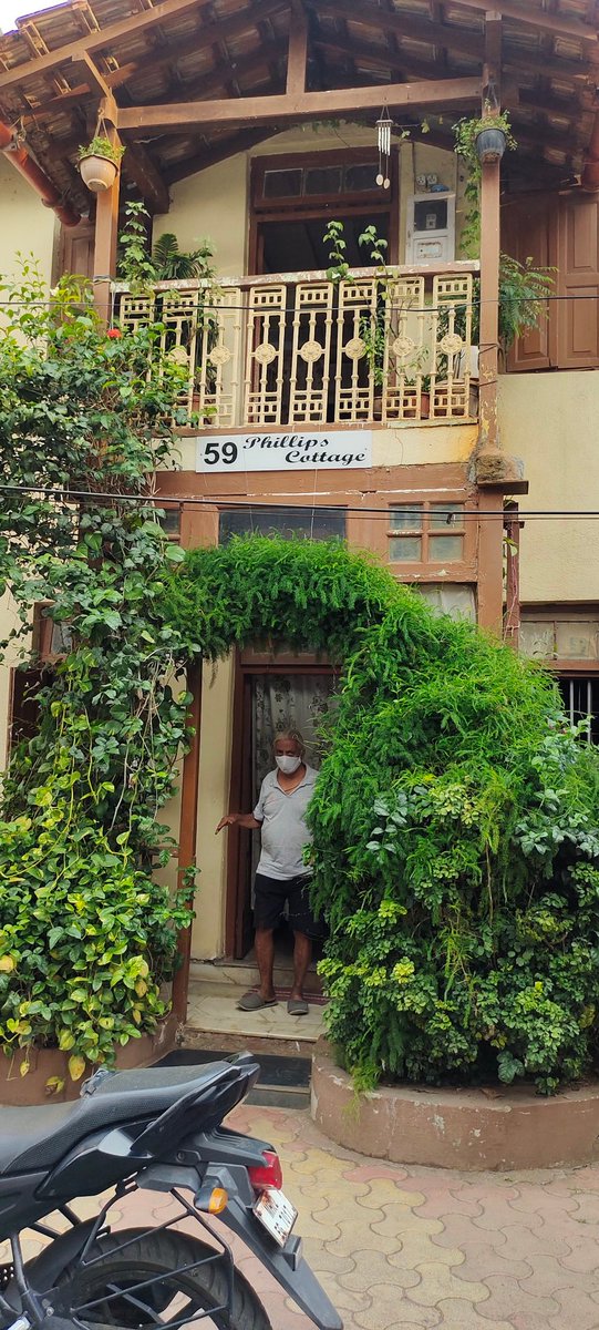 firozeshakir's tweet photo. East Indian
#architecture
#warodaroad
#bandra https://t.co/eqiXyV5AQe