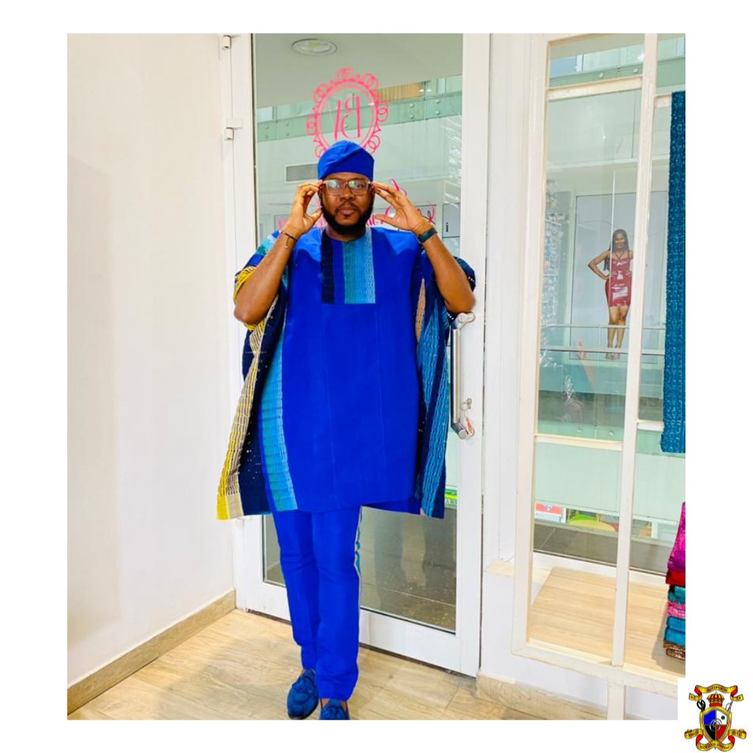 myoutspokn's tweet photo. Drips for all season
The Erè Ayó collection keeps getting better and better
Muse: @seunoduyale
Aso oke: @Bisbodv
#BeOutspokn #LookGoodEveryday #yorubaweddings #africantraditonaloutfits #menstraditionaloutfit #menstraditionalattire #nativewear #mensnative #menstyle #menfashion https://t.co/4NwZzRNXh2