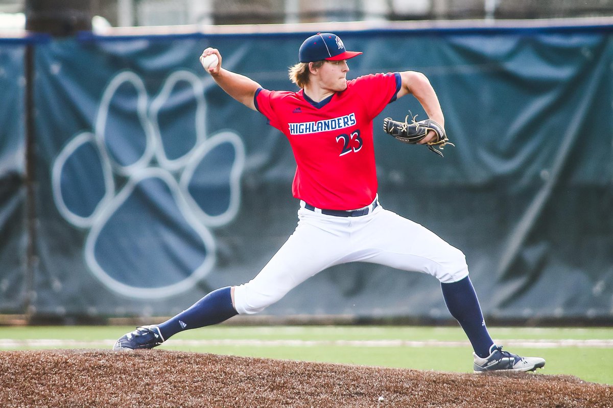 What a turnaround <a href="/NJTechBaseball/">NJIT Baseball</a> this season. 

They started 2021 with a 3-12 record. 

The team ended the season on a 9 game winning streak. 

Now the Highlanders are headed to their first ever @NCAACWS tournament!