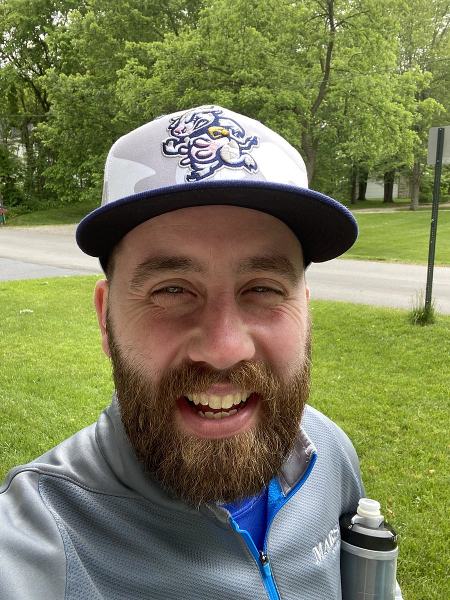 YOTB1987's tweet photo. Just crushed 18 holes after getting unplugged from chemo less than 48 hours ago. Feeling stronger everyday! Cheers to the @TimberRattlers Udder Tuggers #cancercap for getting me through. Have a great weekend team! https://t.co/yYGvNJTrcW
