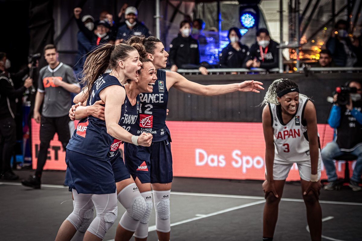 3x3ffbb's tweet image. CRY.