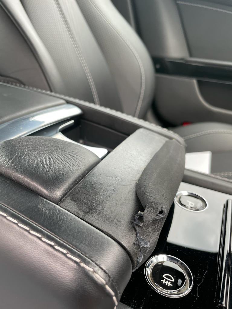 Maigret15's tweet photo. @astonmartin My DB9 has spent the last 6 months at Works Newport Pagnell for repairs following a fire - can you believe that there was NO quality check pre return on Friday- centre console a disgraceful mess - see before and after photos PLUS glue on inside of front screen 😡😡. https://t.co/3oHrsMuVDT