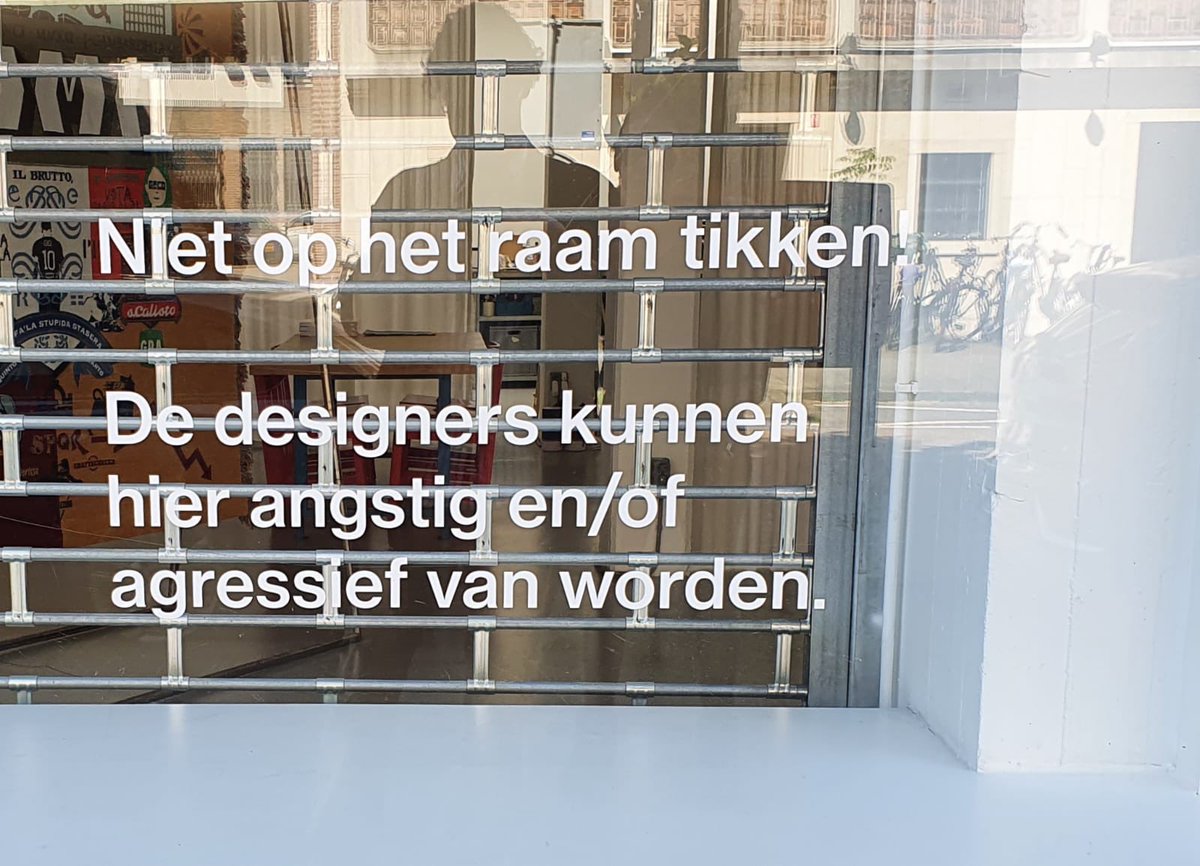 WinandaLudwig's tweet photo. #Rotterdam #William Boothlaan. https://t.co/RfvcAOoYEg