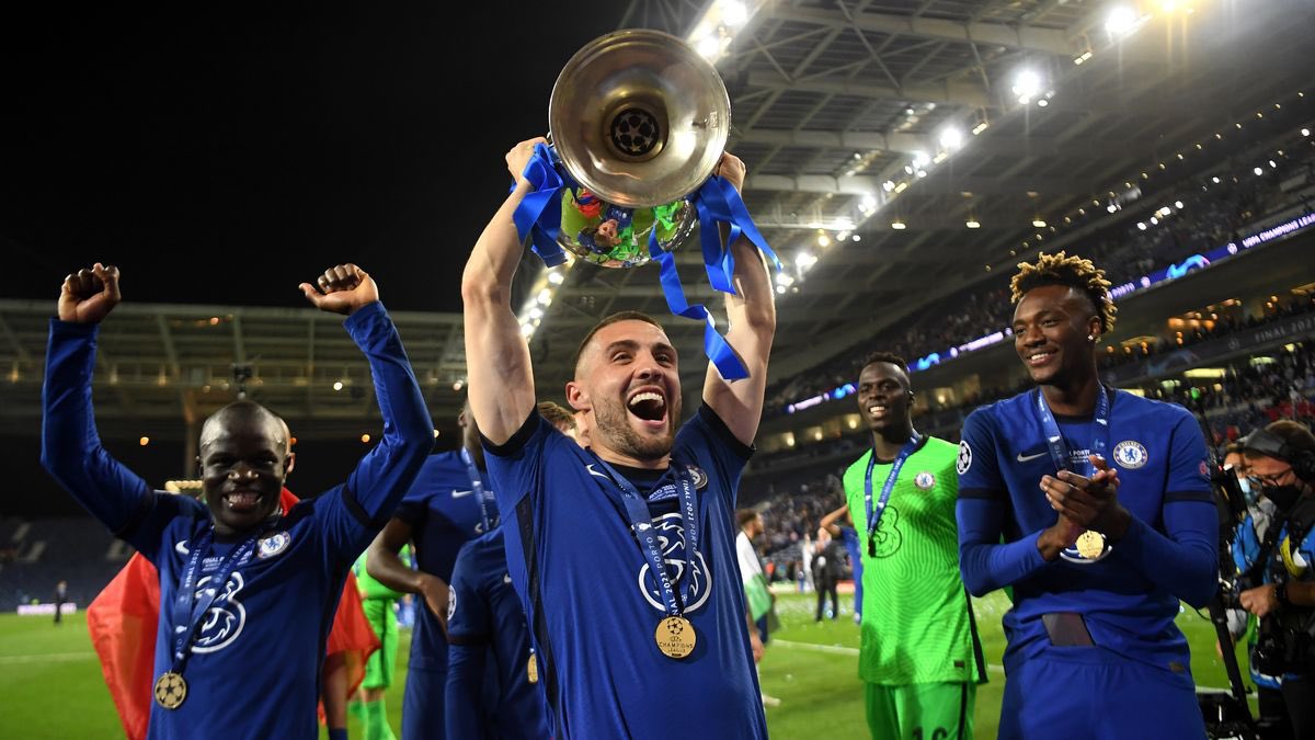 Hırvat oyuncular son 9 senedir Şampiyonlar Ligi’ni kazanıyor !

✅ 2013 Mandzukic 
✅ 2014 Modric 
✅ 2015 Rakitic
✅ 2016 Modric and Kovacic  
✅ 2017 Modric and Kovacic 
✅ 2018 Modric and Kovacic 
✅ 2019 Lovren 
✅ 2020 Perisic 
✅ 2021 Kovacic 

#UCLFinal   #UCL