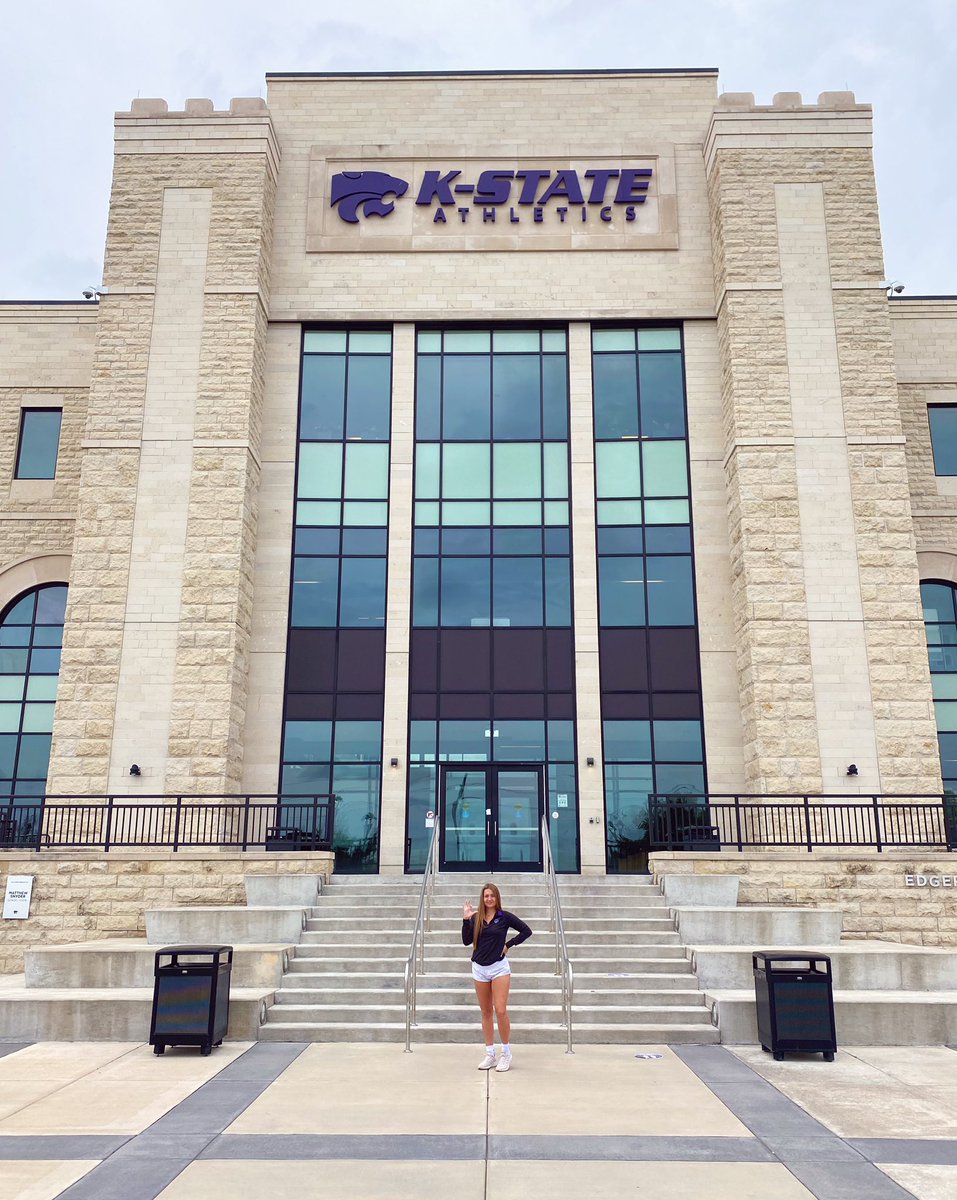 LaneyHeun's tweet photo. super excited to be in Manhattan this summer working as a Student Administrative Assistant for @KStateFB Go Cats! https://t.co/IizVc8ReFT