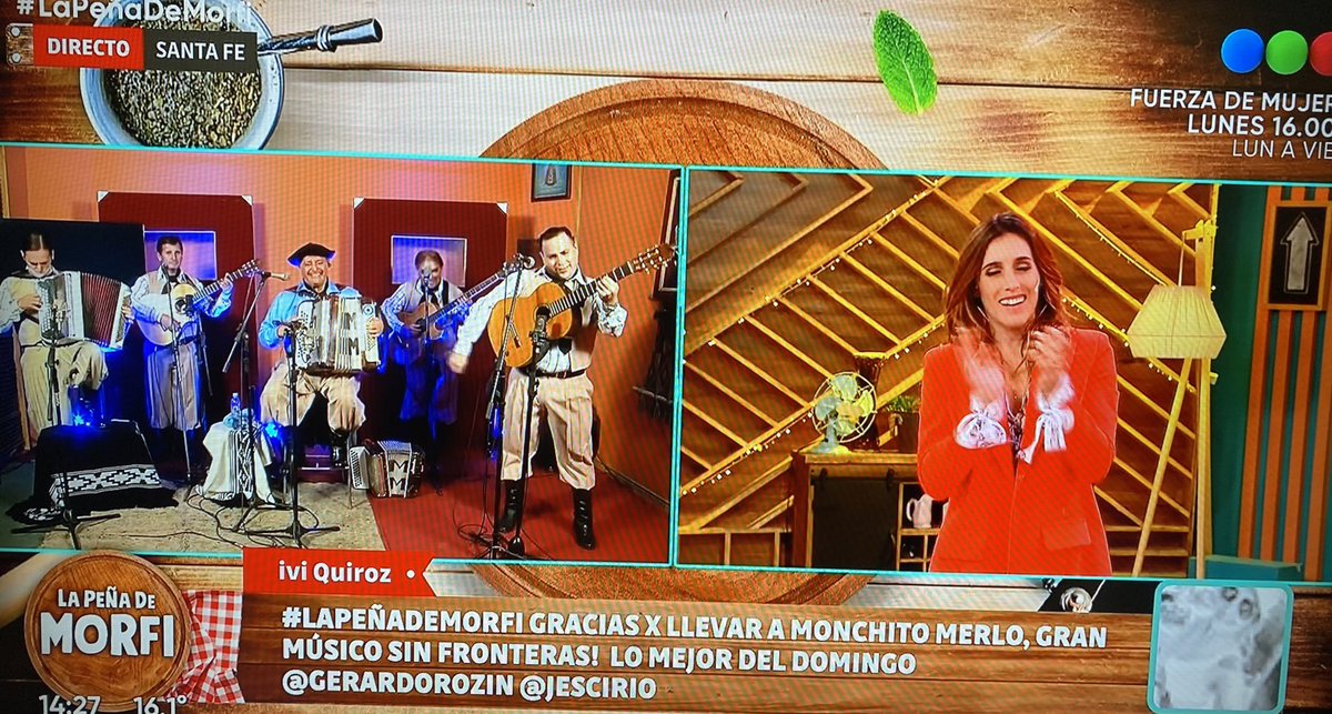nildasarli's tweet photo. Que lindo momento chamamecero en #LaPenaDeMorfi @telefe
@sole_pastorutti 👏👏👏
#MonchitoMerlo #chamame
Que bueno cuando la tv suma música! https://t.co/ZNtHdE1yKD
