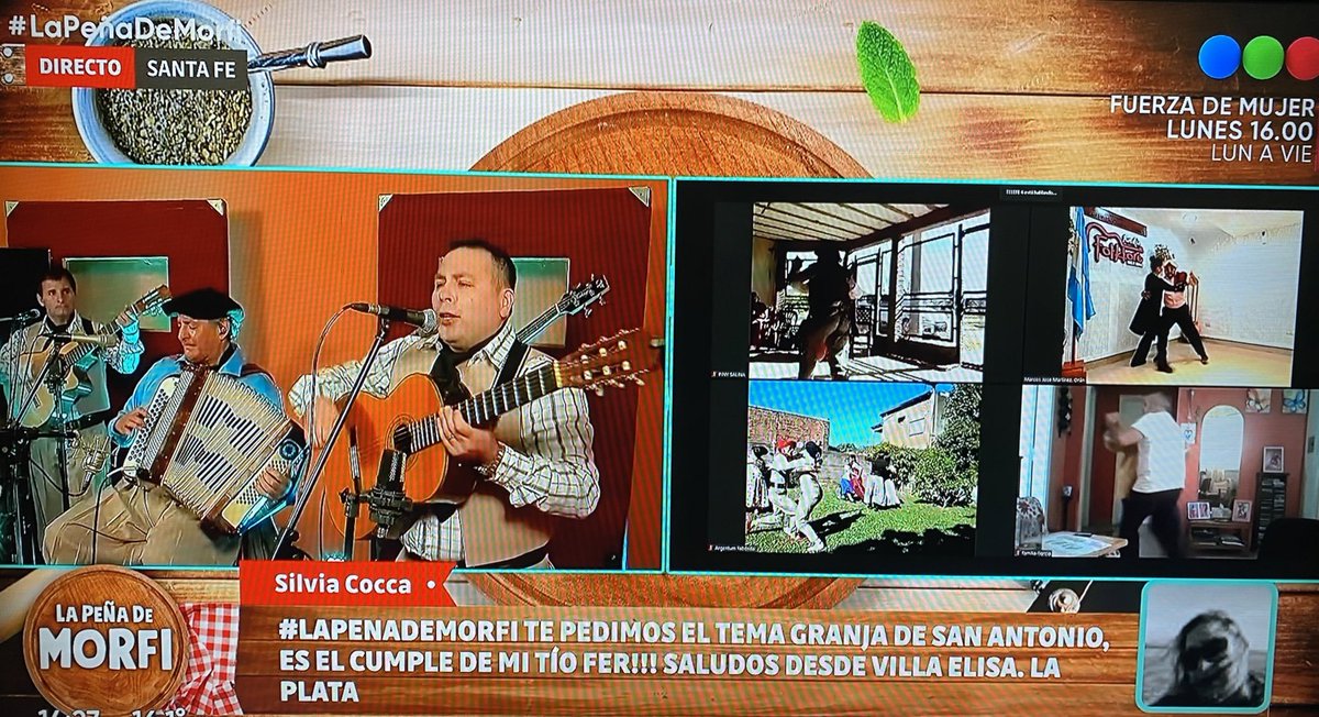 nildasarli's tweet photo. Que lindo momento chamamecero en #LaPenaDeMorfi @telefe
@sole_pastorutti 👏👏👏
#MonchitoMerlo #chamame
Que bueno cuando la tv suma música! https://t.co/ZNtHdE1yKD