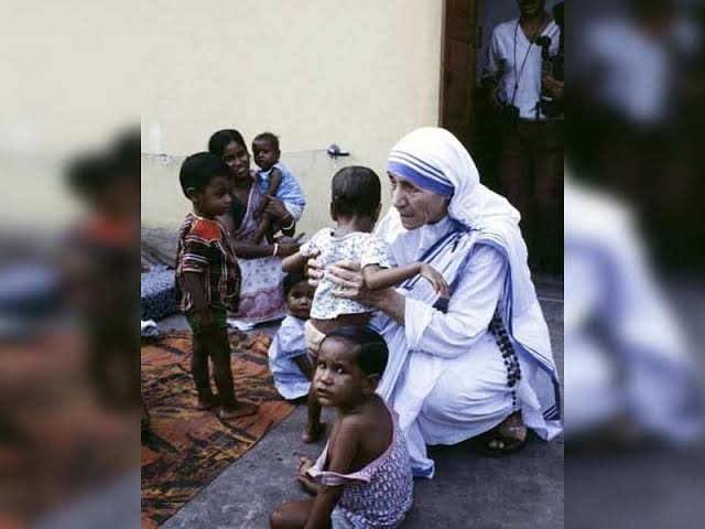 Vendra_Deje's tweet photo. Hati yang jelita itu haru biru melihat mereka yang dikaruniai kenikmatan, dan remuk redam melihat penderitaan orang lain.

Pesona si hati jelita adalah diri sebagai personifikasi manusia universal. https://t.co/0uej1c3ZP0