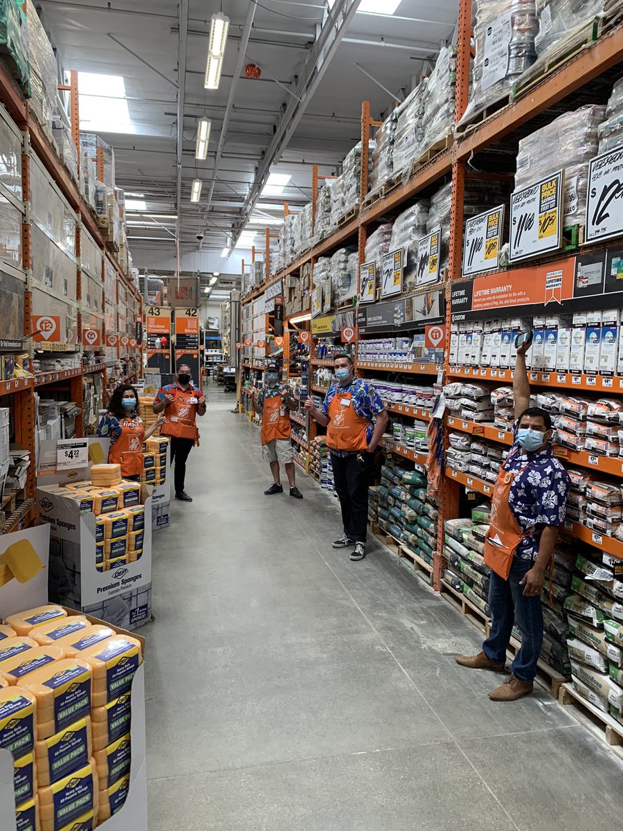 THD_Fee's tweet image. Late post. Associates having fun with Hawaiian shirt Saturdays here at The Tustin Home Depot. @YoAleman_THD @HD_Watts @Rob_HDnights @AshleyBotts4 @downeypackerfan @Steven_Mousseau