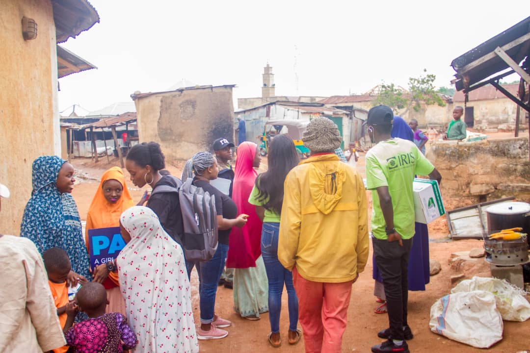 RuthDamar_'s tweet photo. PAD A GIRL!!!!
Yesterday Myself and My Friends had the privilege of reaching out to girls in some communities in the city of Jos.
A lot of girls do not have the opportunity to afford sanitary pads. Using clothes has been discovered to be unhealthy for them because they are not... https://t.co/Y3sShMPflJ