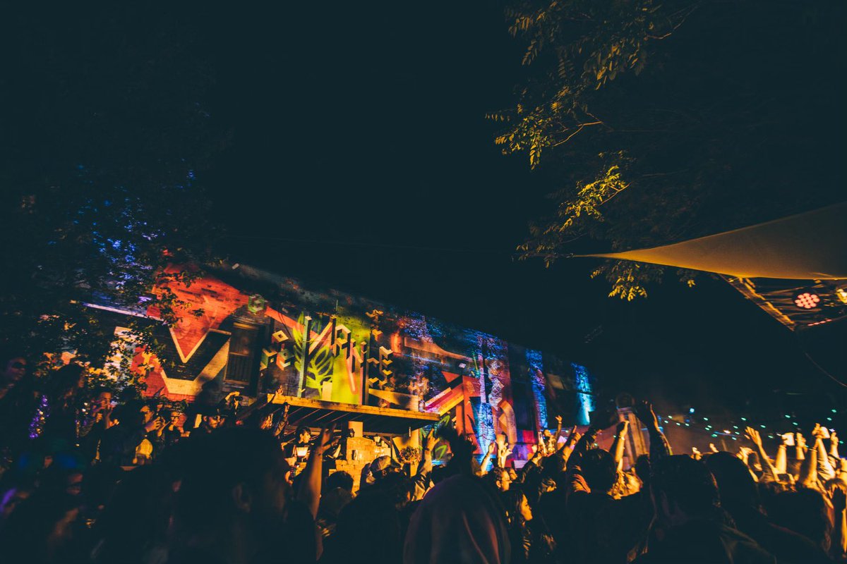 paxahau's tweet photo. We don’t want this to ever end✨ Detroit, it feels SO good to be back! 🖤 S/O to @PolishKatiee for capturing the vibes last night! #MicroMovement #MovementDetroit 

📸: @PolishKatiee https://t.co/3oME1Dx5y3