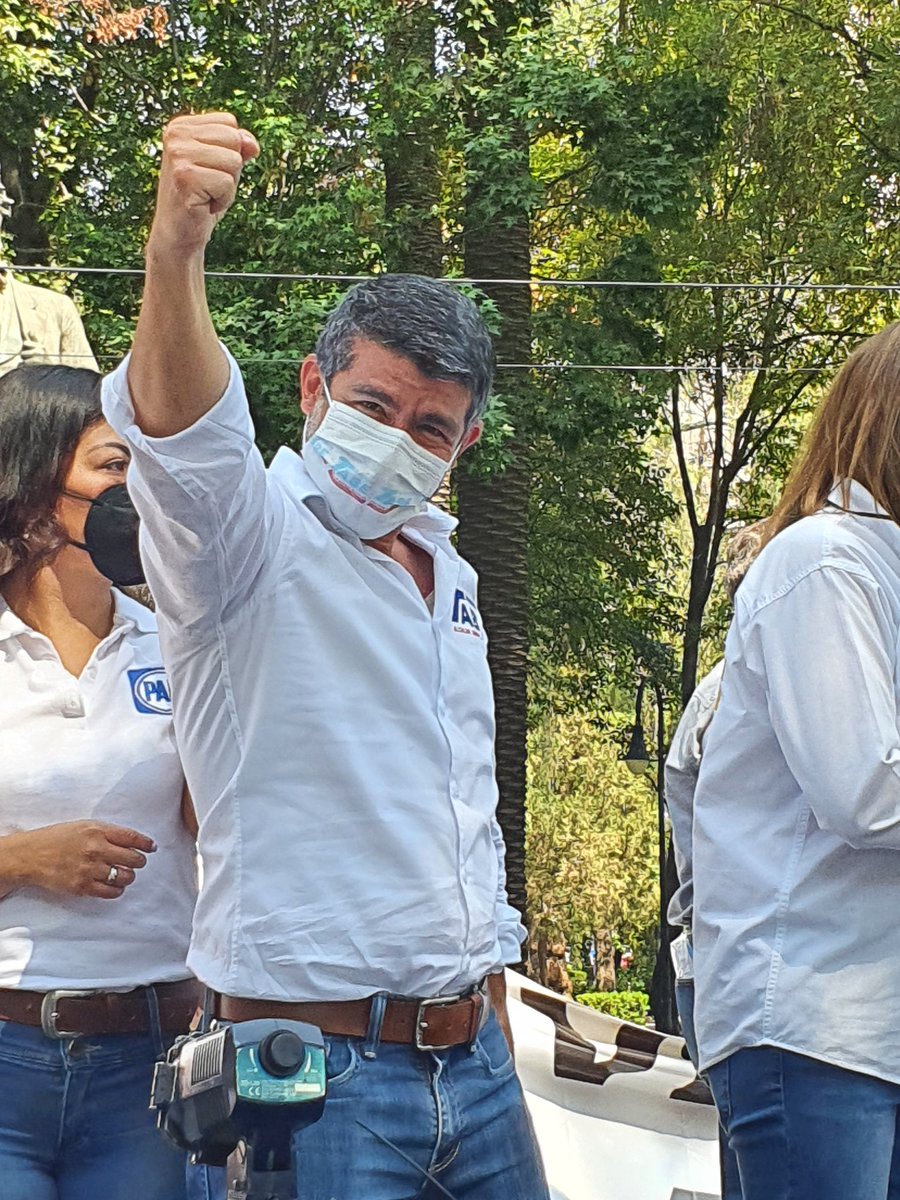 jessynay25's tweet photo. Hasta la victoria @mauriciotabe serás el próximo alcalde de #MiguelHidalgo, hoy se vio el entusiasmo de los Miguel Hidalguenses!!
#YoConTabe #EsMomento #SíHayDeOtra
@MarcoRamirezDip @AngelValdelamar @HML53769126 @PTlahuac1 @PAN_CDMX https://t.co/C5sJ3V06jU