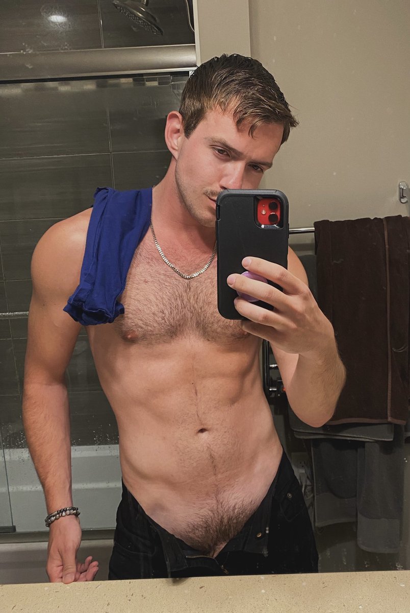 haydurtybird's tweet photo. If this gets enough retweets maybe I’ll take the pants off next time 😉 https://t.co/3mgJNS4wMY