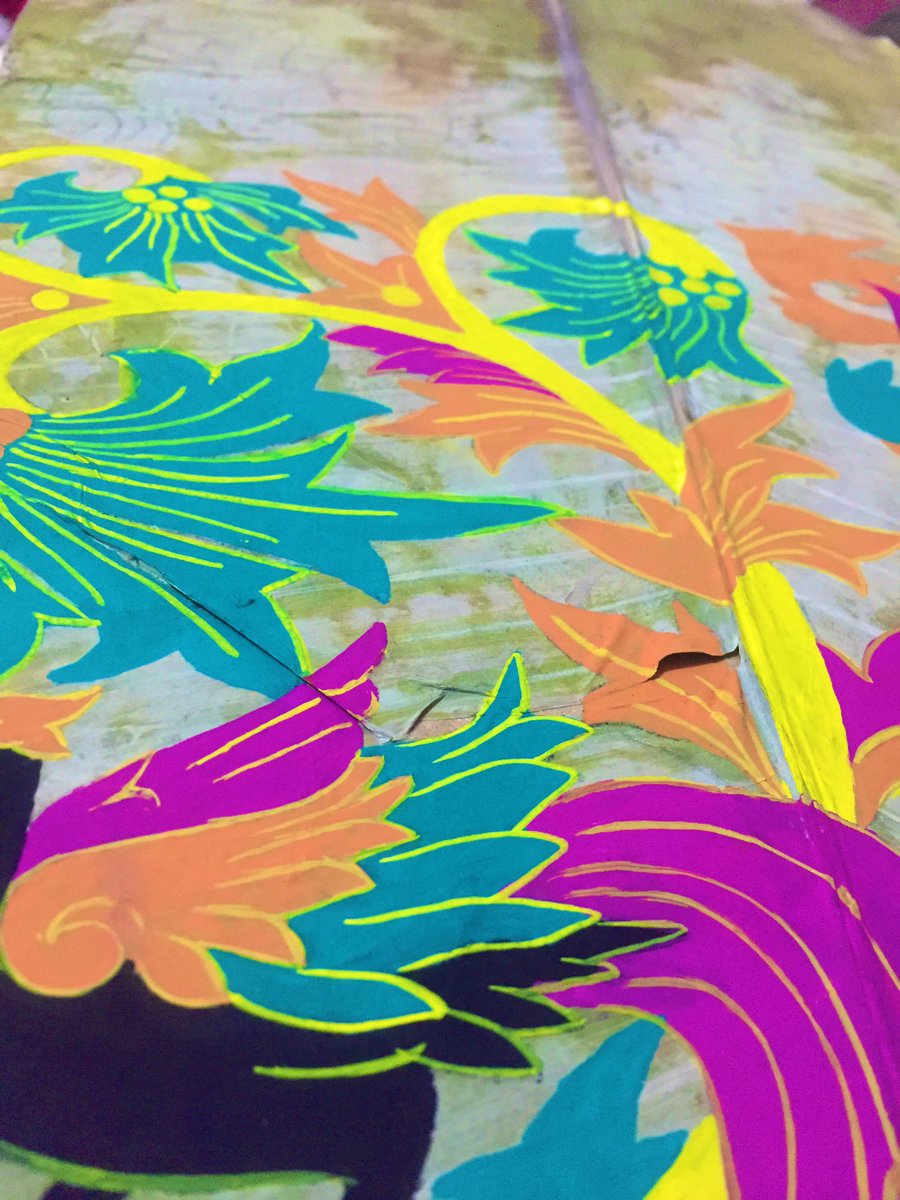 fizi77's tweet photo. #wallhanging #interiordecor #artsy #artist #bananaleafwork #manualwork #textiletechnique #ArtistOnTwitter #artwork #Composition #theme #colors #drawing #colorpallet #interiordesign #productdesign #freelancer https://t.co/pyMaO83jIq