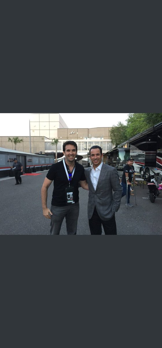 fer_rama1's tweet photo. Felicitaciones @h3lio sos un animal hoy ganaste tu cuarta indy 500 y mostraste que estas más vigente que nunca. Que carrera nos regalaron hoy @PatricioOWard @AlexPalou sueño con ver algún día en esa fiesta a @Santi_Urrutia https://t.co/6QDtEcJtU7