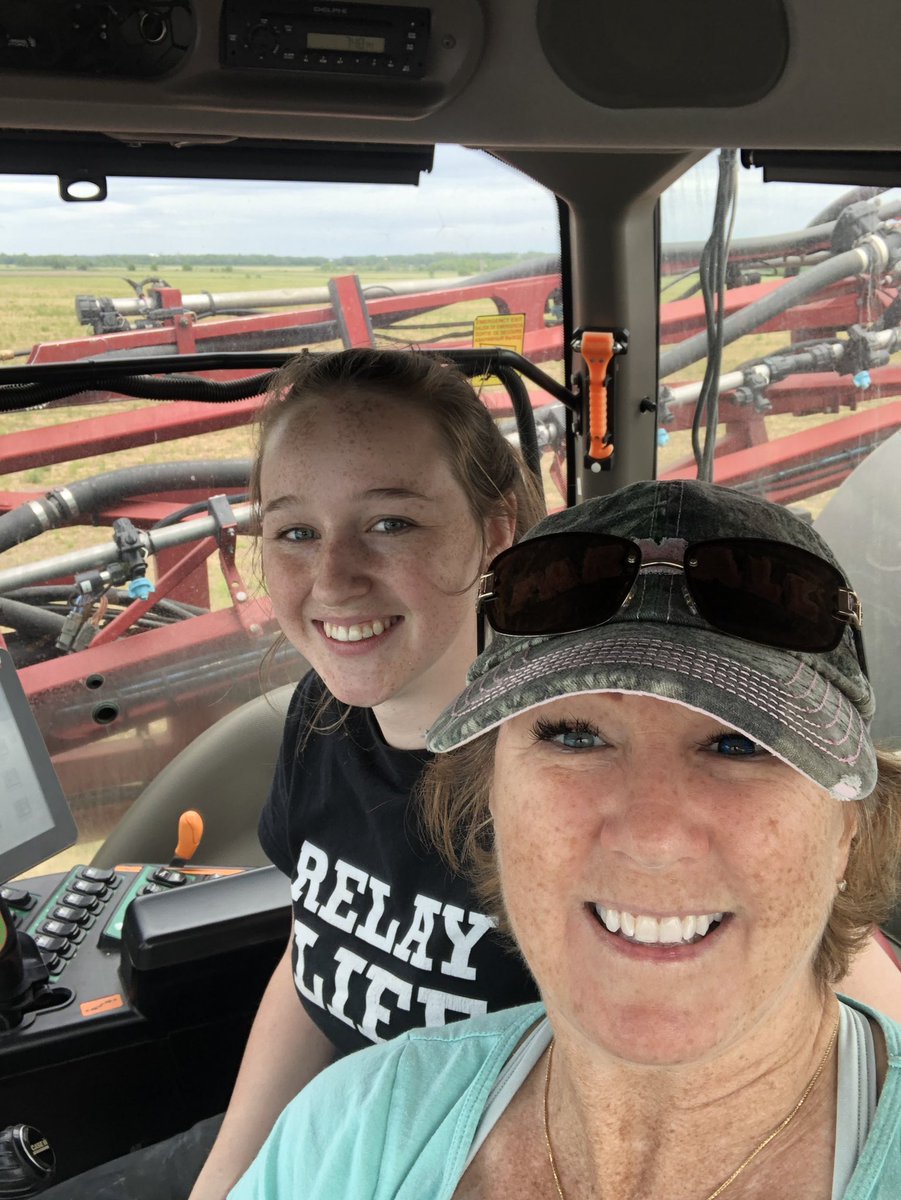 Women working in the fields!Carleton Corner Farms The Burnett Family 🚜