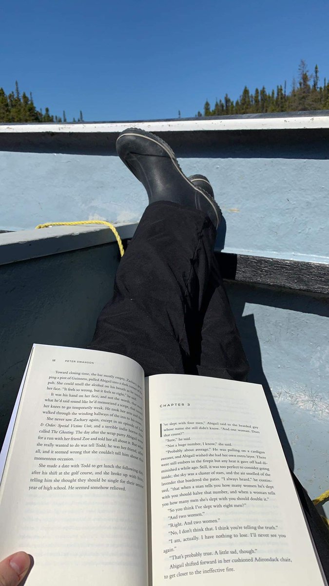mspenneywga's tweet photo. Relaxing weekend with this furry creature 🐶💕📚 https://t.co/eWTWVhDQk5