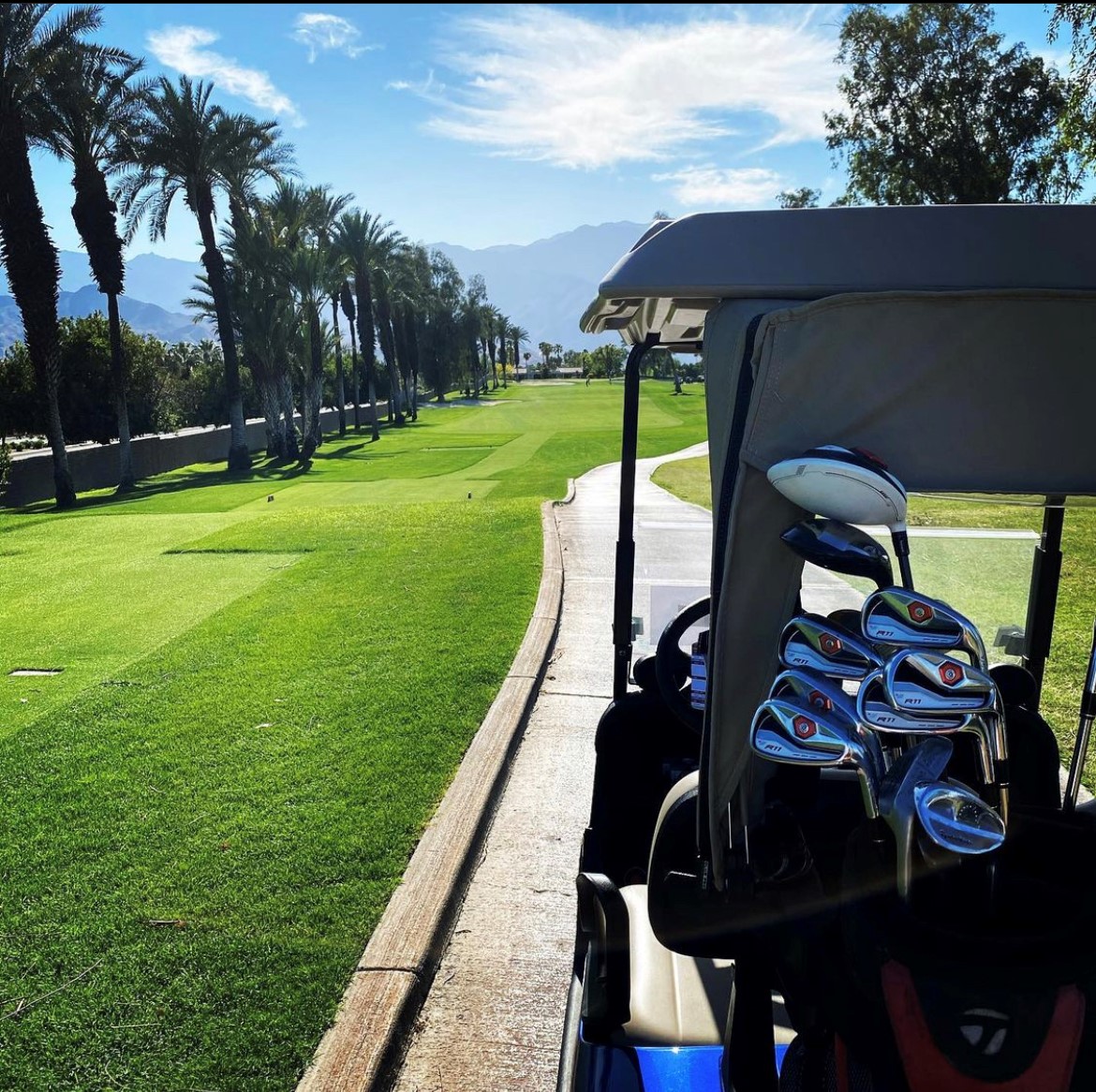 Time to hit the links! ⛳

📸...@chefbrand0n

#EZGO