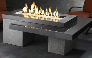 ORWW_Edmonton's tweet photo. Looking for warmth? 🥶 ORWW has the fire table for you!
#enjoytheoutdoor #firetables #shoplocal https://t.co/Co7mxHW8LC