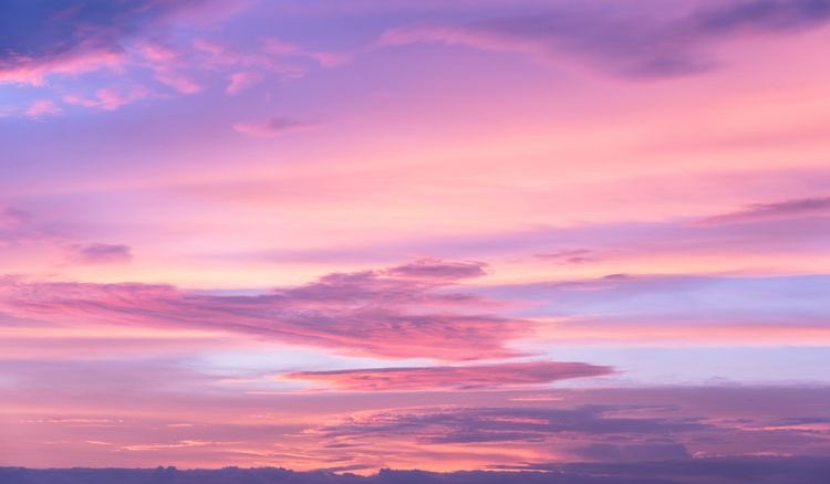 opacarofilia_'s tweet photo. cuanta paz me da mirar el cielo https://t.co/4pSLRGJ3EY